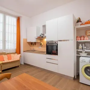 Orange - City Center Appartamento
