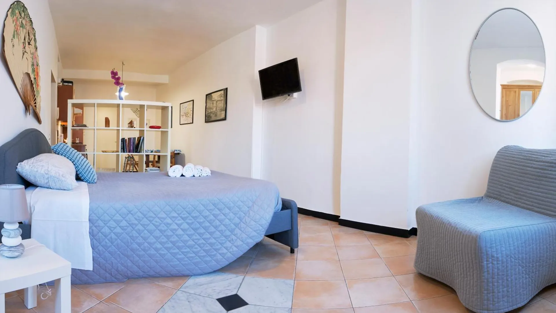 Cavour La Citta Vecchia Apartment Genoa
